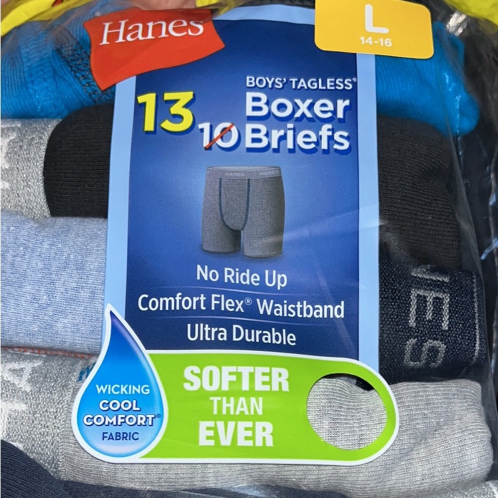 Hanes boys boxer bries size 14-16 . 13 pack brand new